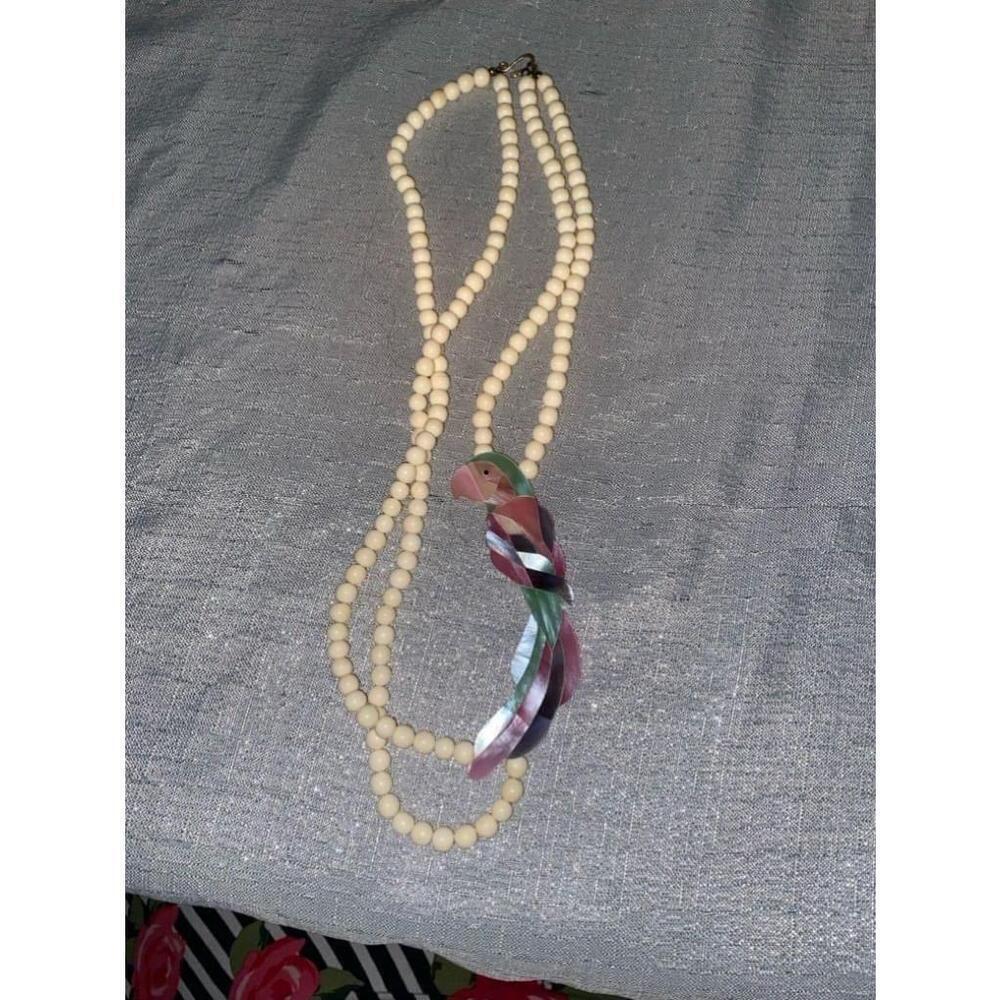 Women's Lee Sands White Beaded Necklace with Parrot Pendant